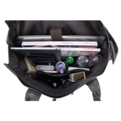 Wimona Catarina Schoudertas Taupe 7 Wimona Catarina Schoudertas Taupe -Tas Promotie Winkel 2030 binnenkant 1 1