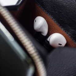 MOSZ Telefoontasje Quilted Black Brushed Silver -Tas Promotie Winkel 5 28