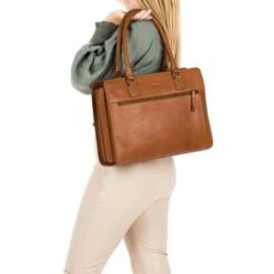 Burkely Antique Avery Handbag M 14" Cognac 12 Burkely Antique Avery Handbag M 14" Cognac -Tas Promotie Winkel 8007001.56.24 5
