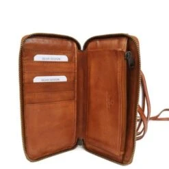 Bear Design Anniek Telefoontasje Cognac 8 Bear Design Anniek Telefoontasje Cognac -Tas Promotie Winkel bear design telefoontasje anniek cognac cl 188603