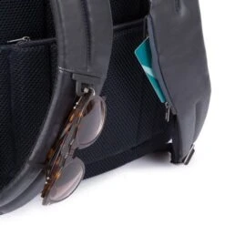 Piquadro Urban Fast Check PC Backpack 15.6'' Dark Blue -Tas Promotie Winkel ca4532ub00 n dett5 1