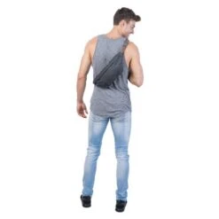 CabinZero Classic 2L Hip Bag Black Sand 11 CabinZero Classic 2L Hip Bag Black Sand -Tas Promotie Winkel cz201801 hip bag black sand male model 3