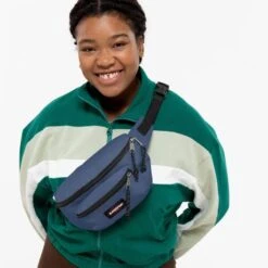 Eastpak Doggy Bag Heuptas Powder Pilot -Tas Promotie Winkel ek000073 u59 alt001 uc220573 mlow