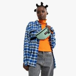 Eastpak Springer Heuptas Calm Green -Tas Promotie Winkel ek000074 5d7 alt001 uc250780 mhigh