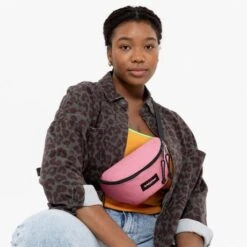 Eastpak Springer Heuptas Spark Trusted -Tas Promotie Winkel ek000074 u64 alt001 uc198645 mlow