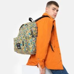 Eastpak Padded Pak'r Rugzak The Simpsons Color -Tas Promotie Winkel ek000620 7a2 alt004 uc217734 mhigh