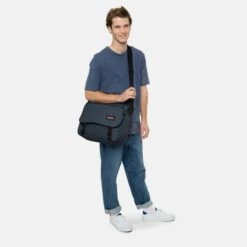 Eastpak Delegate + Schoudertas Triple Denim -Tas Promotie Winkel ek26e26w1