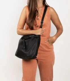 Cowboysbag Le Femme Handbag Alpine Black -Tas Promotie Winkel handbag alpine3342 000100 black 5