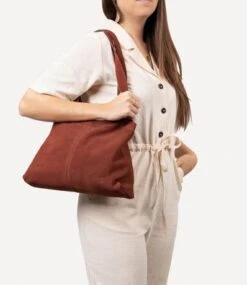 Cowboysbag Suede Handbag Cody Brandy -Tas Promotie Winkel handbag cody 000302 brandy 20964