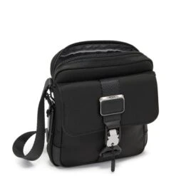 Tumi Alpha Bravo Junior Crossbody Black 7 Tumi Alpha Bravo Junior Crossbody Black -Tas Promotie Winkel junior crossbody poly zwart 2