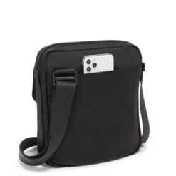 Tumi Alpha Bravo Junior Crossbody Black 8 Tumi Alpha Bravo Junior Crossbody Black -Tas Promotie Winkel junior crossbody poly zwart 4