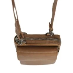 Chesterfield Malaga Schoudertas Mobiel Cognac 13 Chesterfield Malaga Schoudertas Mobiel Cognac -Tas Promotie Winkel leren telefoontasje cognac malaga 7