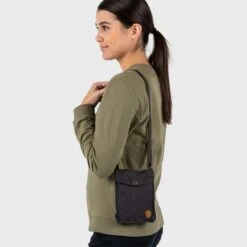 Fjallraven Fjällräven Pocket Schoudertas Mesa Purple -Tas Promotie Winkel pocket 24221 030 d model fjr 1 1 1